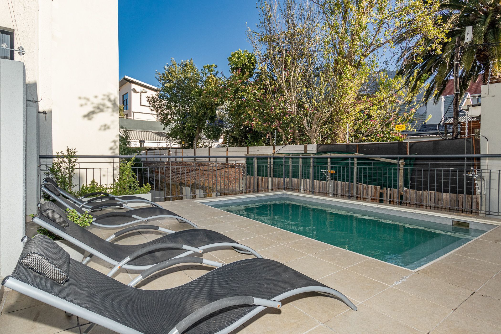 Apartment to rent in Gardens - CBL1719051