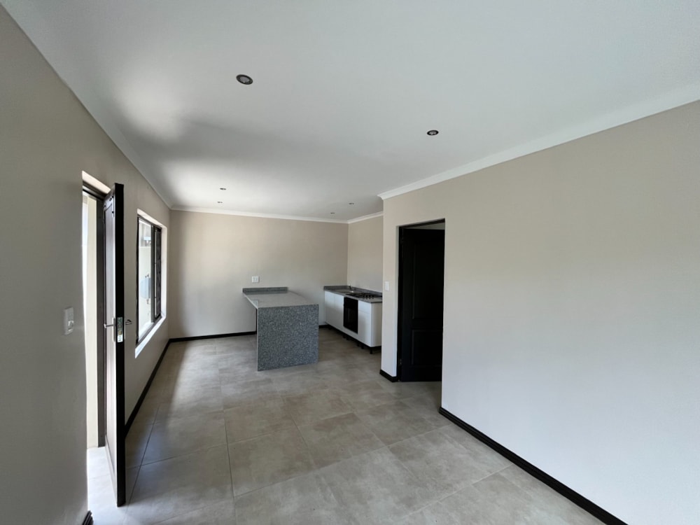 Apartment let in Waterfall, Upper Highway - 1KF1683049