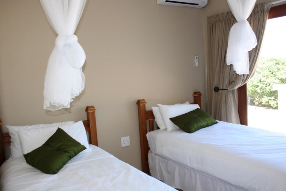 Beach resort for sale in Praia de Xai Xai, Mozambique - 3MQ1608609