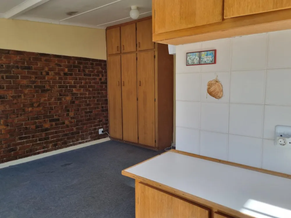 Bachelor apartment to rent in Sunnyside, Grahamstown, Makhanda - 1GC1749337 Bachelor apartment to rent in Sunnyside, Grahamstown, Makhanda - 1GC1749337