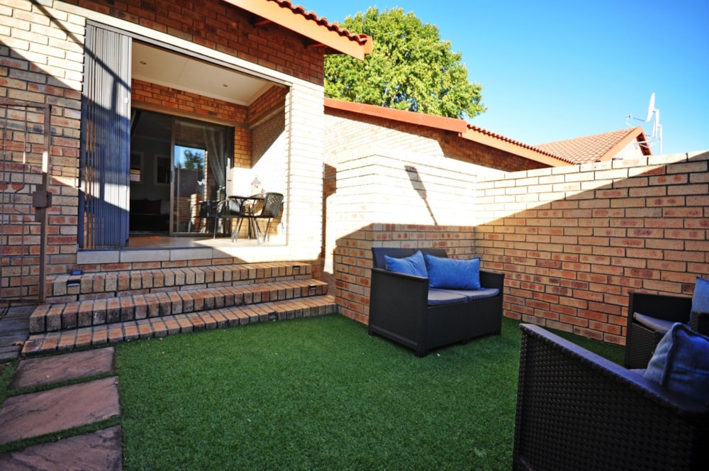 Townhouse sold in Three Rivers North - 1VT1609125