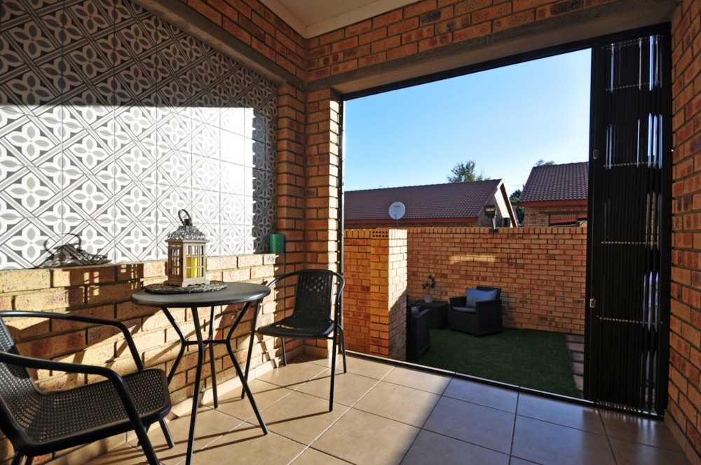 Townhouse sold in Three Rivers North - 1VT1609125