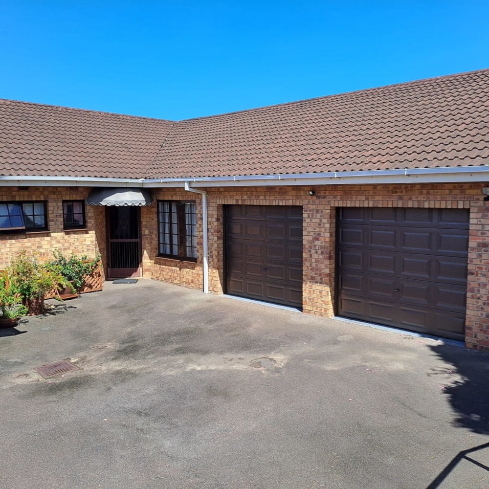House for sale in Scottburgh South - 1si1605099