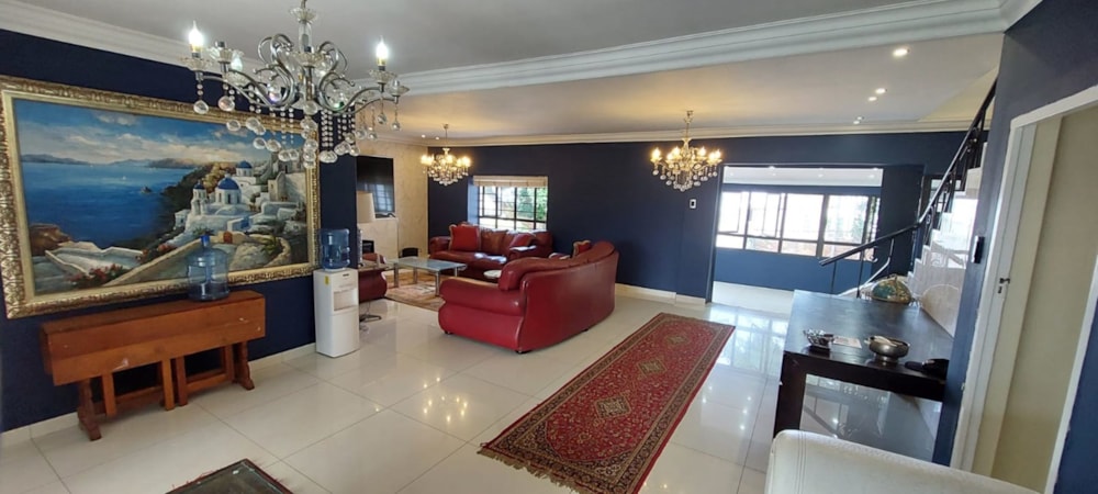 Double-storey house for sale in Durban North - 1ND1698000 Double-storey house for sale in Durban North - 1ND1698000