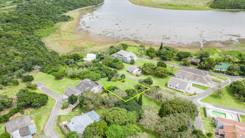 Residential vacant land for sale in Beacon Bay - 1ET1606270