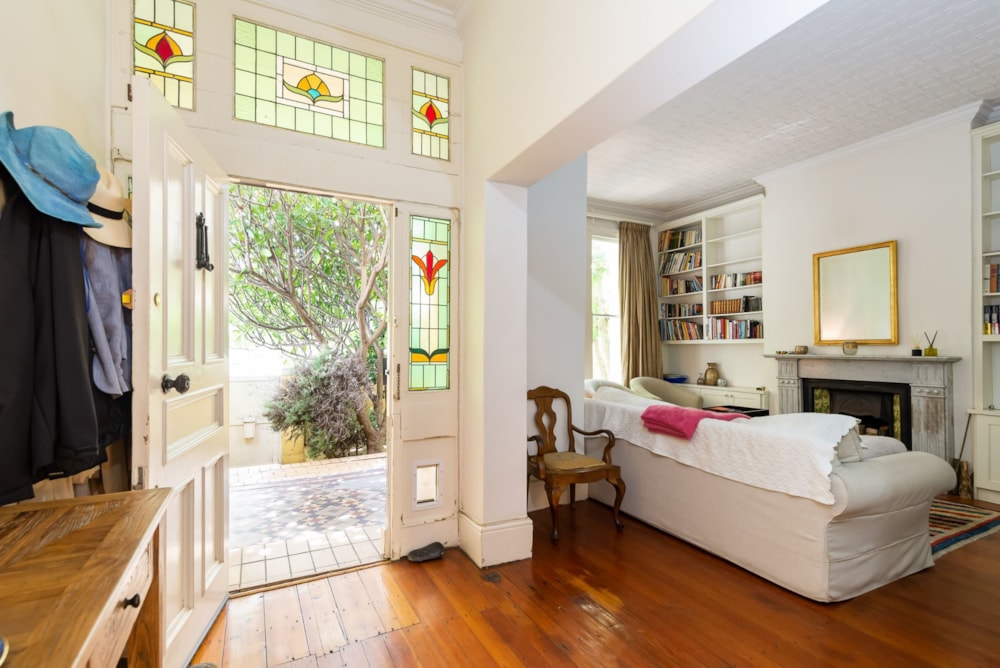 Apartment sold in Three Anchor Bay - AS1718819
