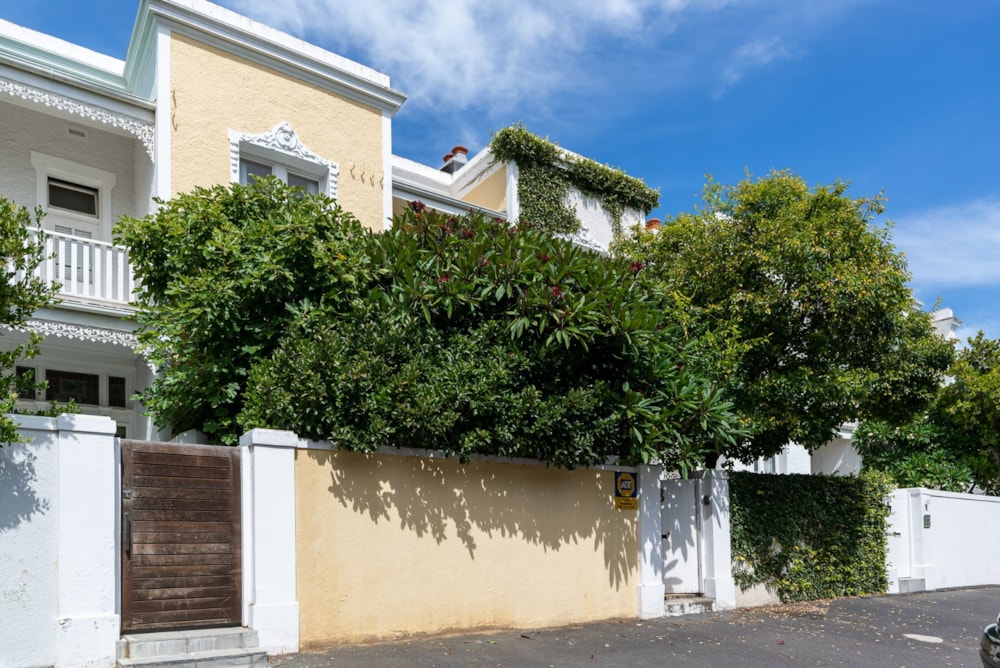 Apartment sold in Three Anchor Bay - AS1718819