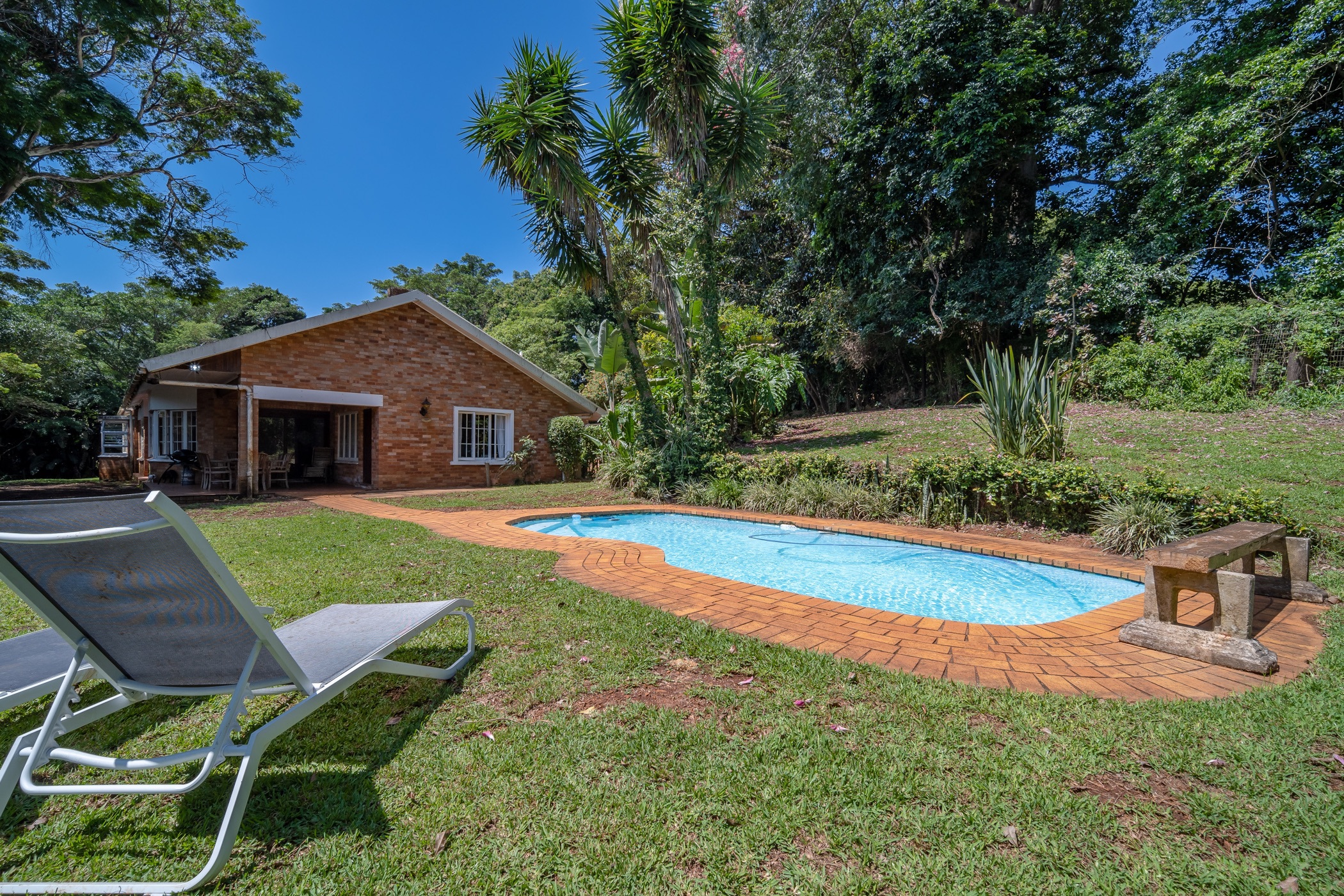 Single-storey house sold in Everton - 1KF1606742