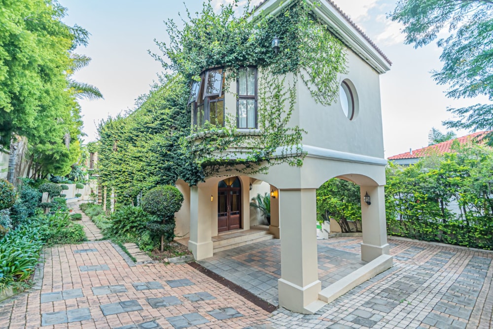 House for sale in Waterkloof Ridge - PT1746373 House for sale in Waterkloof Ridge - PT1746373
