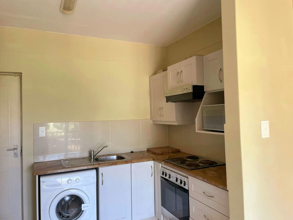 Apartment for sale in Grahamstown Central (Makhanda Central)  - 1GC1605983