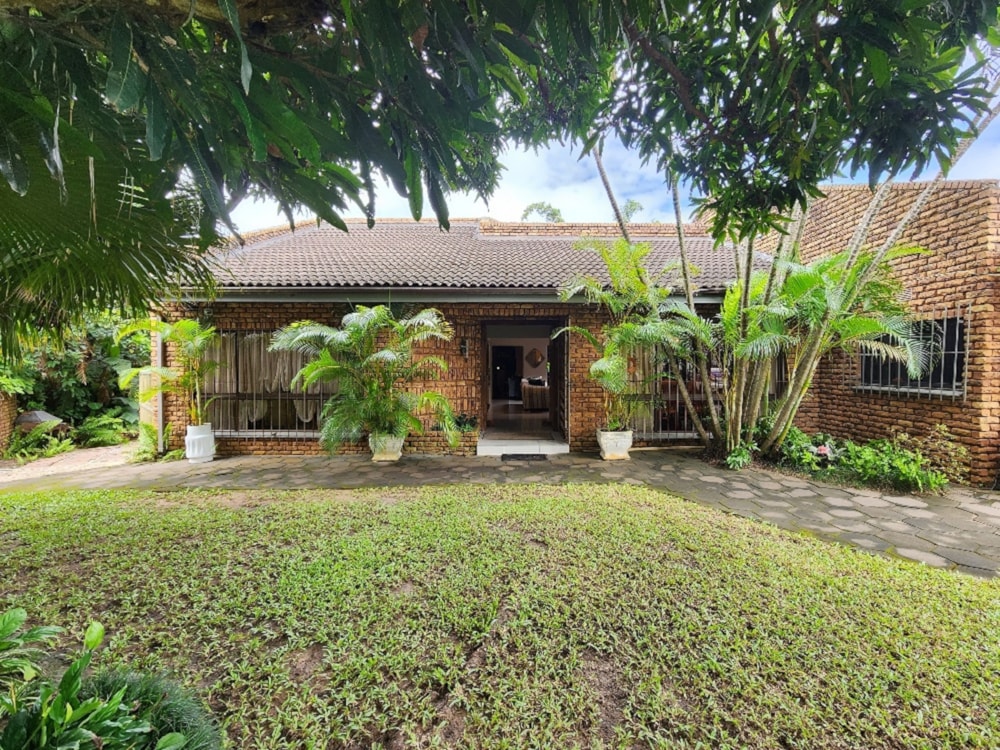 Double-storey house for sale in Meer en See - 1RI1347924 Double-storey house for sale in Meer en See - 1RI1347924