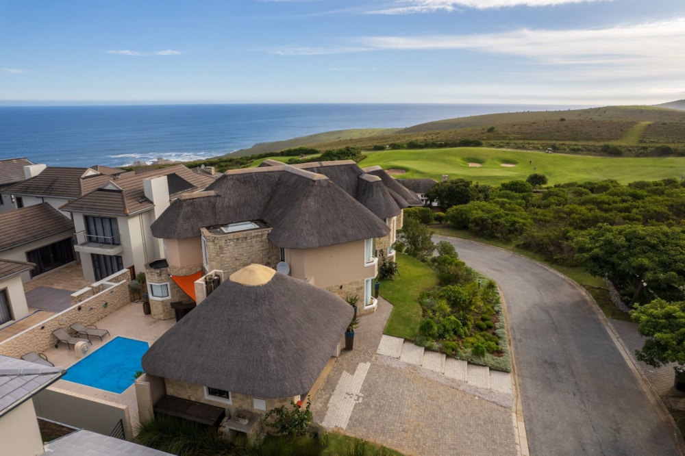 House sold in Pezula Golf Estate - 1KG1594515 House sold in Pezula Golf Estate - 1KG1594515