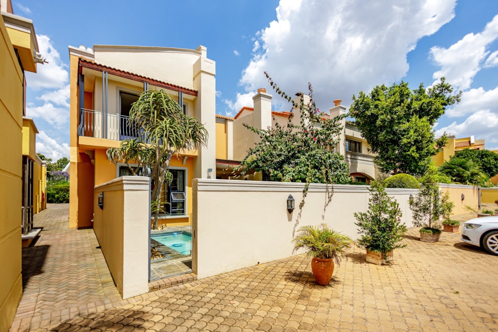 Townhouse for sale in Bedford Gardens - BED1603135