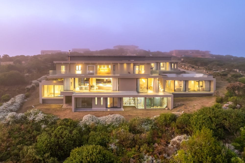 House for sale in Pezula Private Estate - 1KG1609553 House for sale in Pezula Private Estate - 1KG1609553