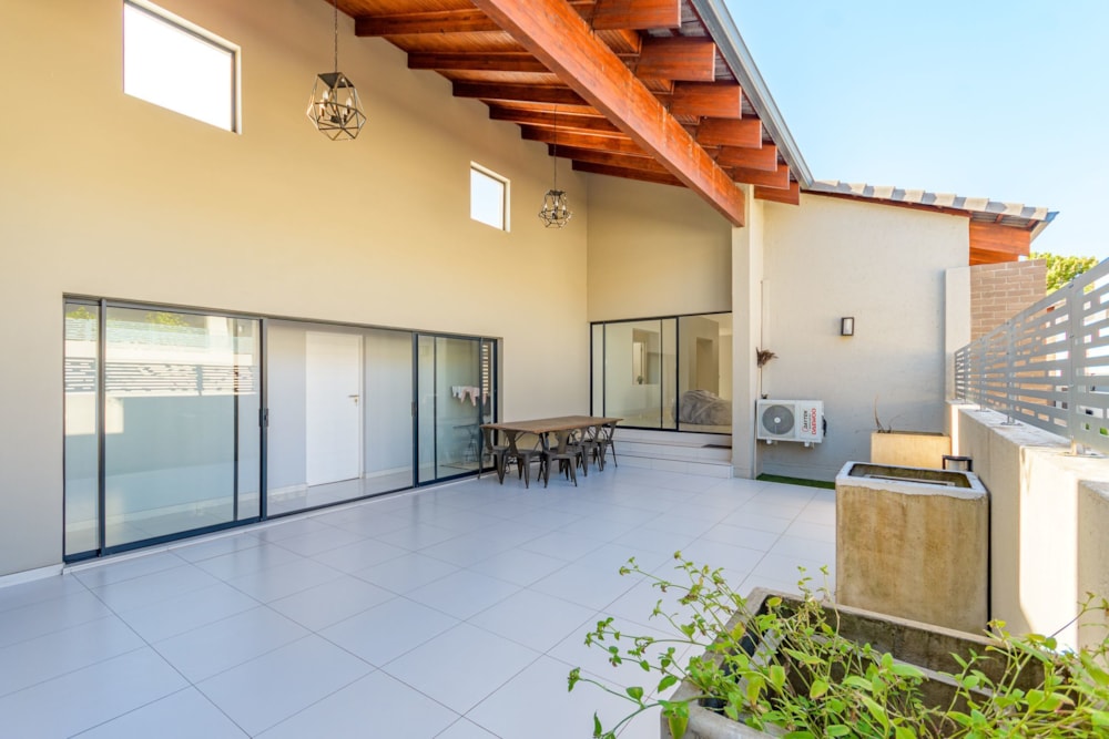 Townhouse for sale in Bryanston - HP1712320 Townhouse for sale in Bryanston - HP1712320