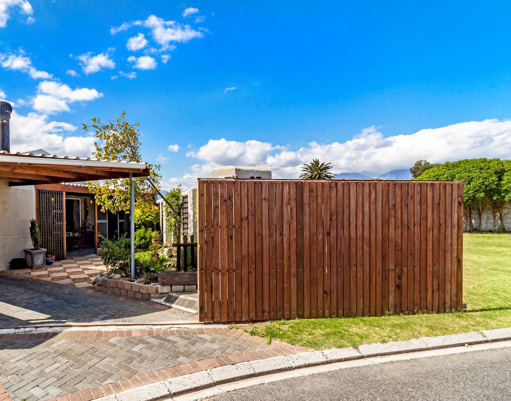 House let in Onverwacht, Gordons Bay - SWL1714819