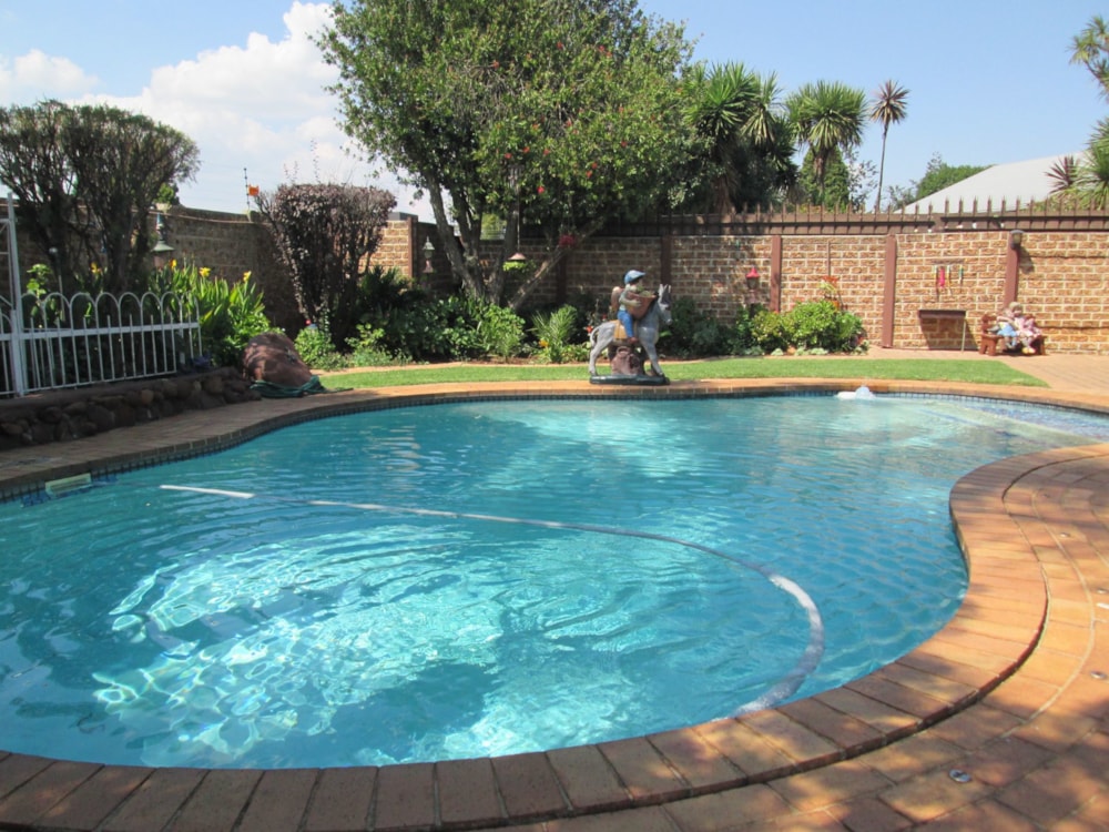 House for sale in Brenthurst - 1BJ1711391 House for sale in Brenthurst - 1BJ1711391