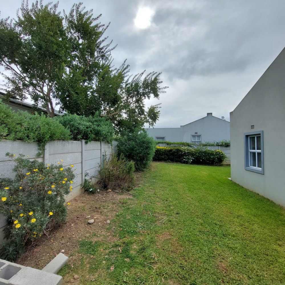Semi-detached house to rent in Stellenbosch - STL1730093