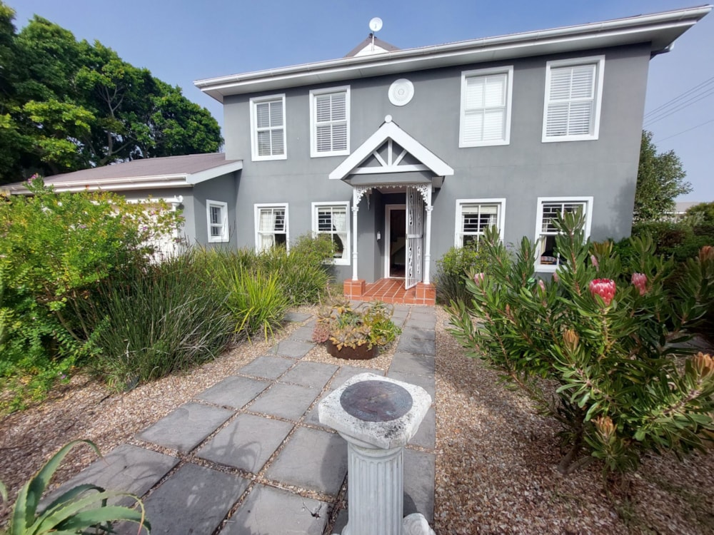 Double-storey house to rent in Onrus - ONL1733797