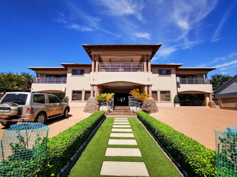 Security estate home for sale in Sable Hills Waterfront Estate - PTM1609443