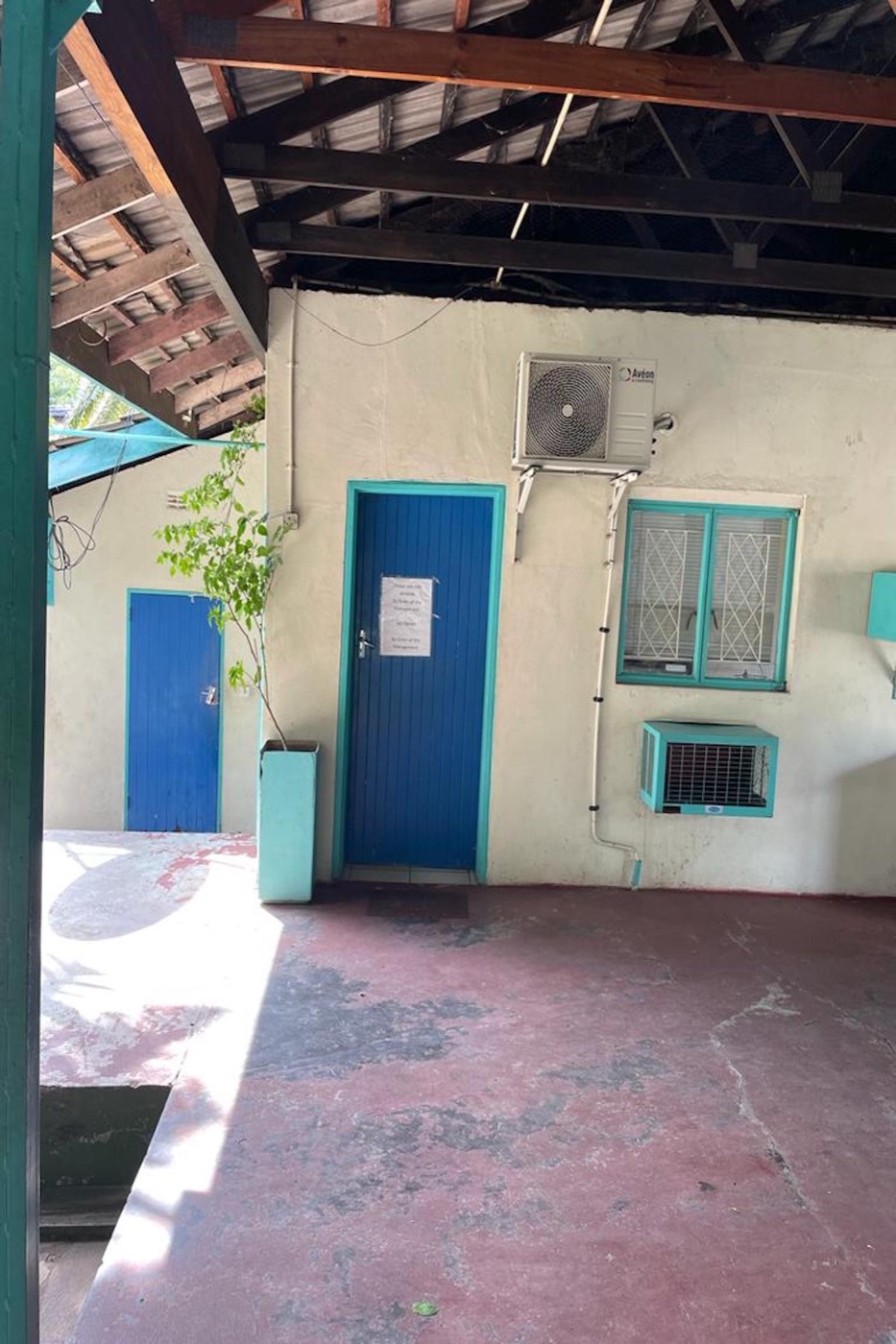 Commercial industrial property for sale in Kariba, Zimbabwe - 3ZB1609174