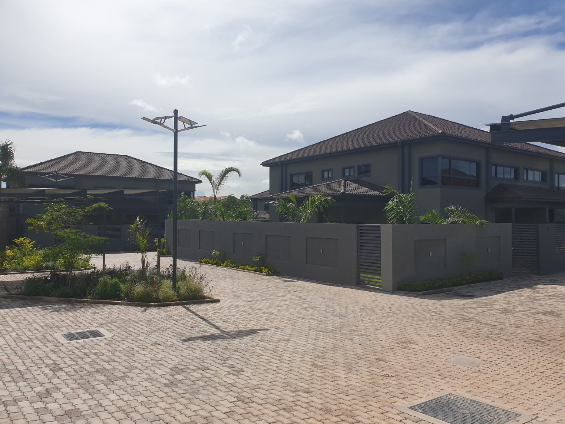 Security complex home to rent in Roma, Zambia - 3ZA1609195