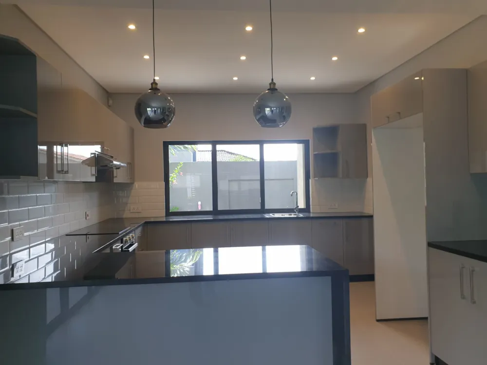 Security complex home to rent in Roma, Zambia - 3ZA1609195 Security complex home to rent in Roma, Zambia - 3ZA1609195
