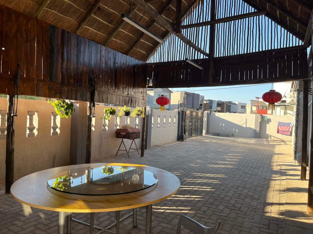 House for sale in Block 10, Botswana - 3BO1611324 House for sale in Block 10, Botswana - 3BO1611324