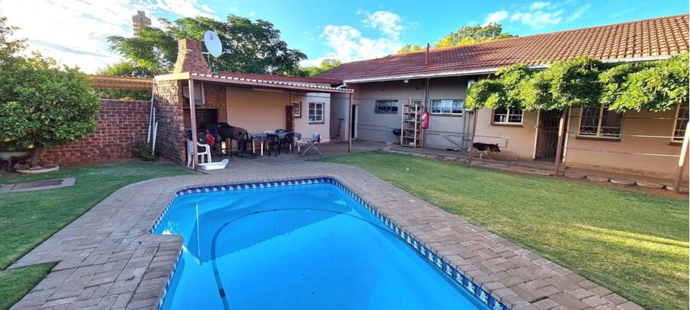 House for sale in New Park - 1KJ1689882