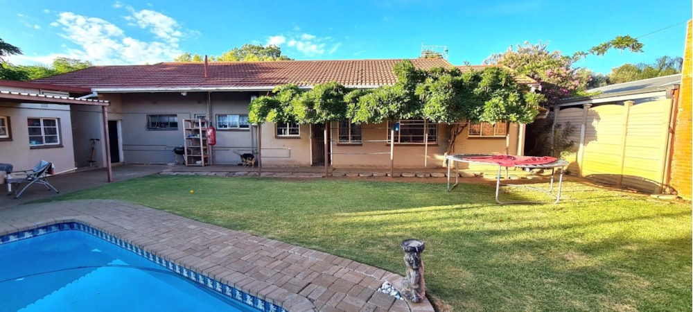 House for sale in New Park - 1KJ1689882