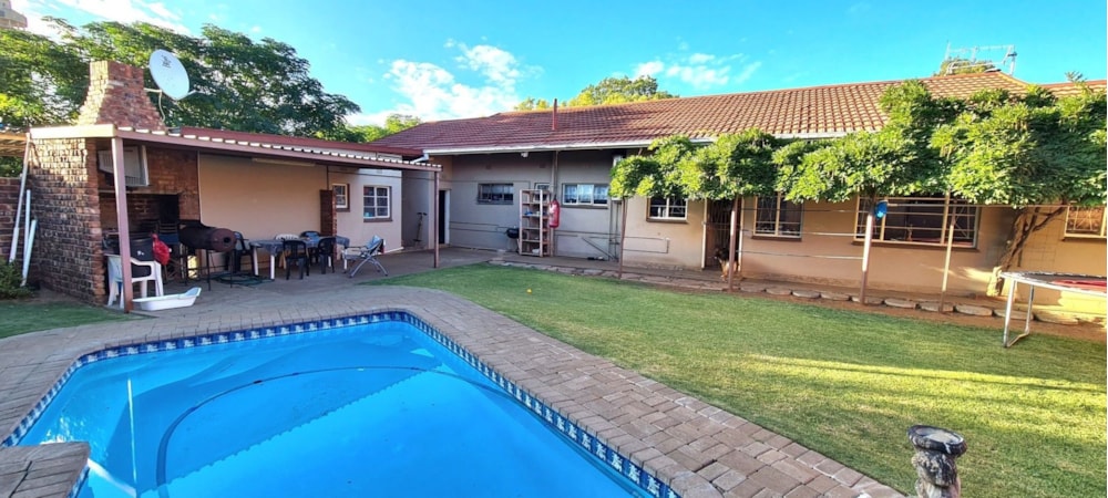 House for sale in New Park - 1KJ1689882