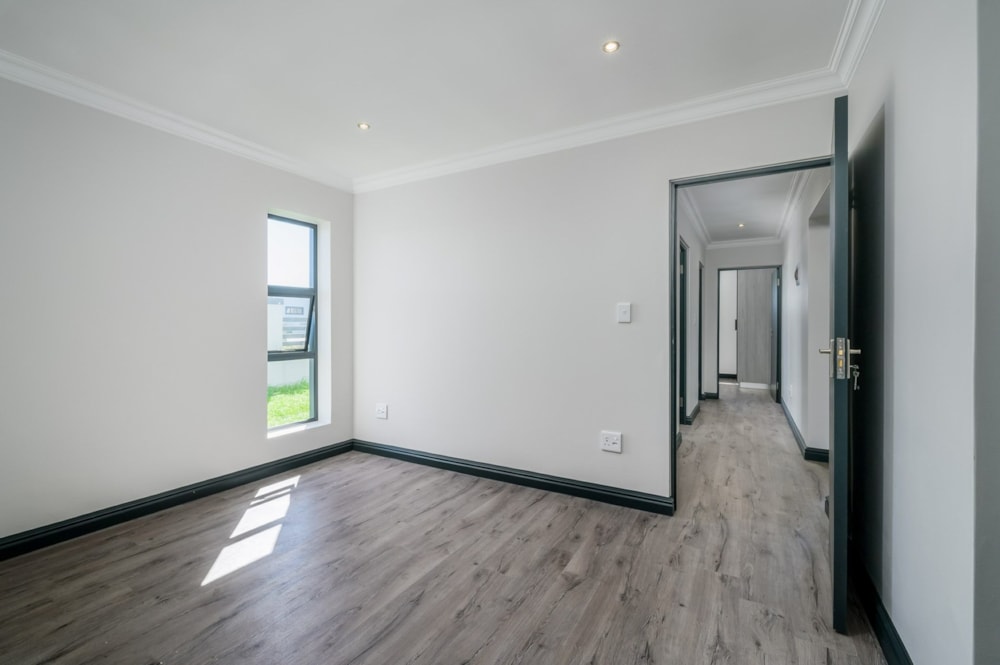 House for sale in Rowallan Park - 1PLZ1609595 House for sale in Rowallan Park - 1PLZ1609595