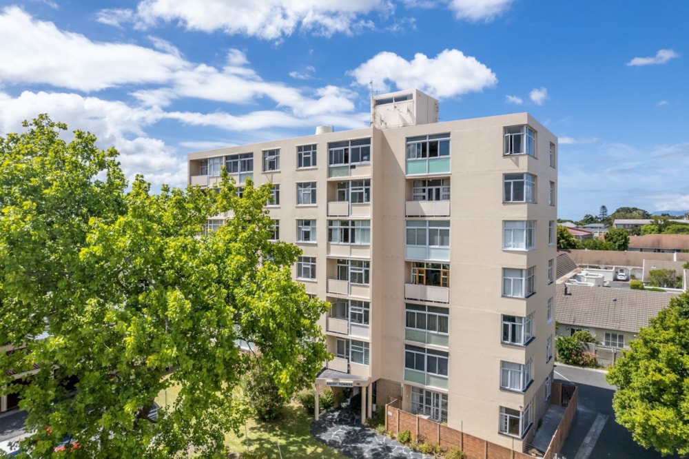 Apartment let in Kenilworth, Cape Town - RBL1708956 Apartment let in Kenilworth, Cape Town - RBL1708956