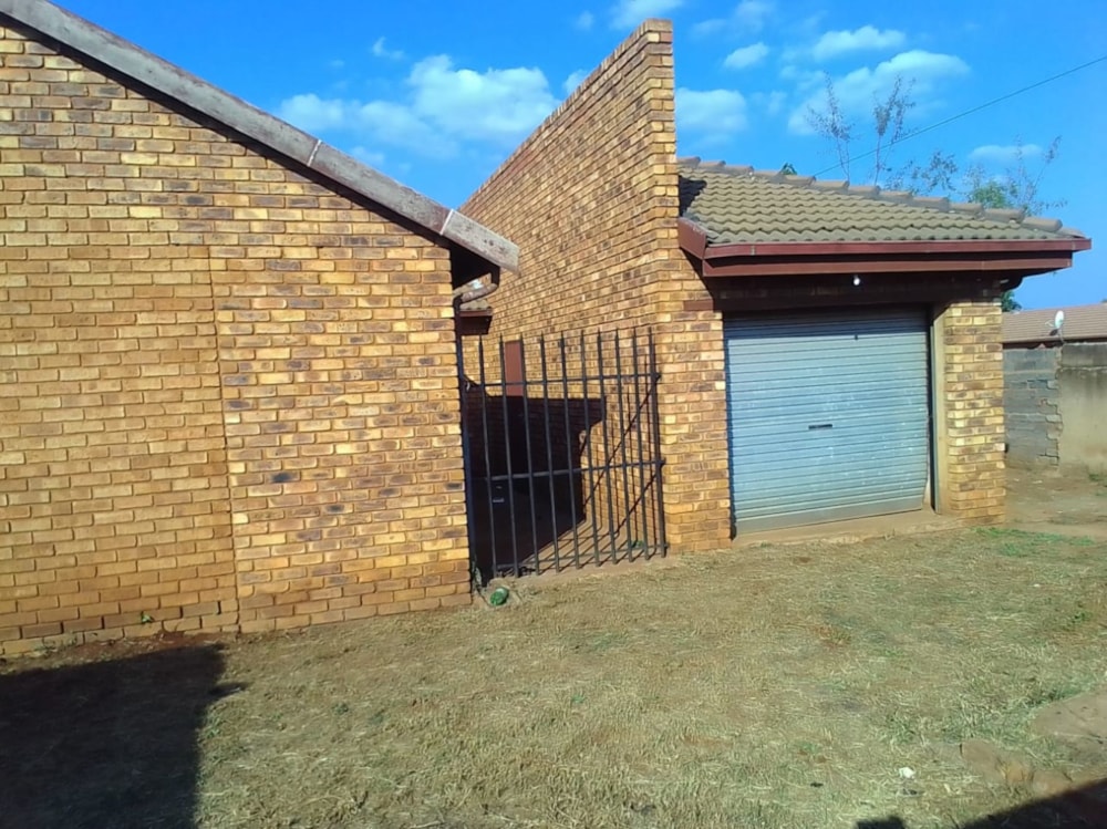 House for sale in Soshanguve East - PTM1610887 House for sale in Soshanguve East - PTM1610887