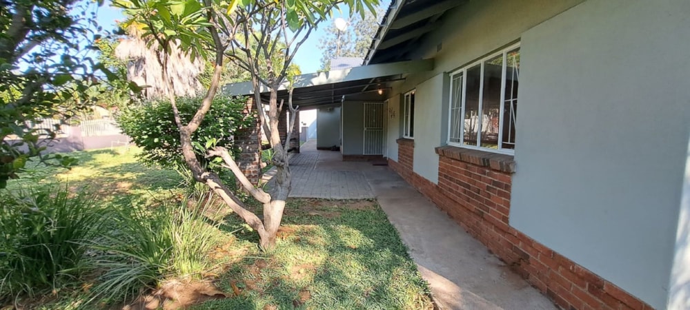 House let in Phalaborwa - 1PW1723154