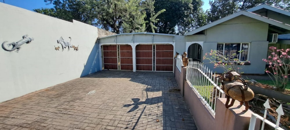 House let in Phalaborwa - 1PW1723154