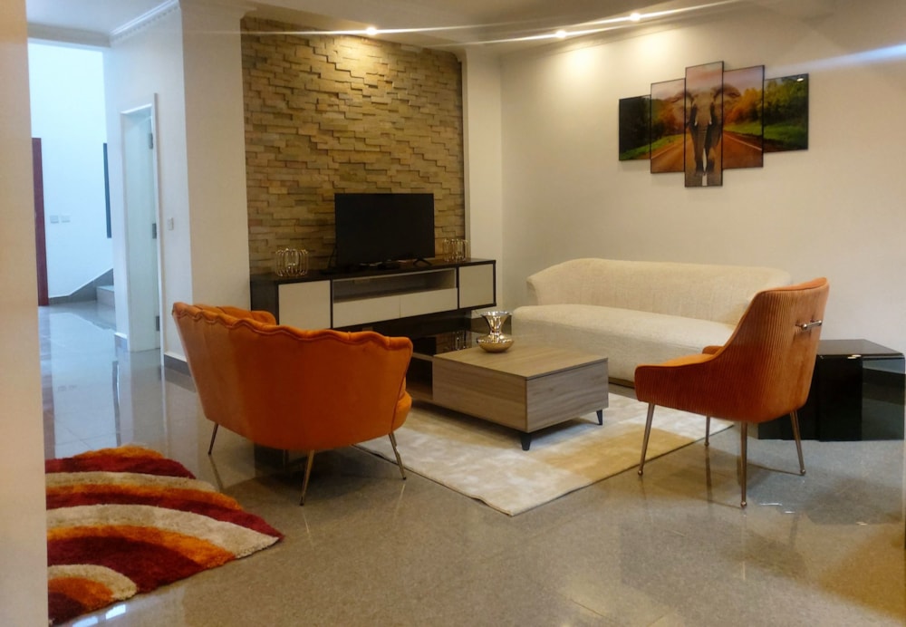 Double-storey apartment to rent in Leopards Hill, Zambia - 3ZA1611489