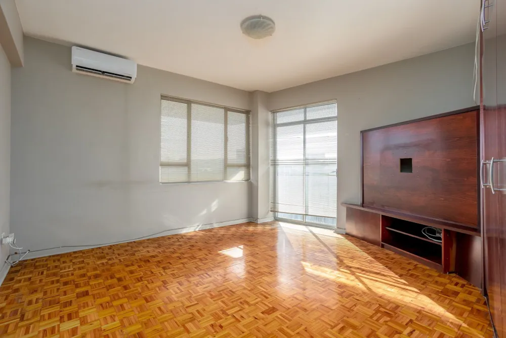 Apartment for sale in North Beach Durban - 1DA1611195 Apartment for sale in North Beach Durban - 1DA1611195