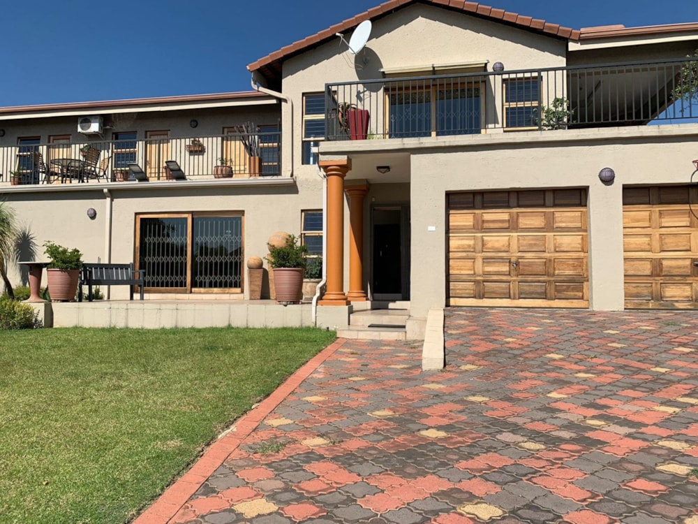 House for sale in Model Park - 1WD1611343