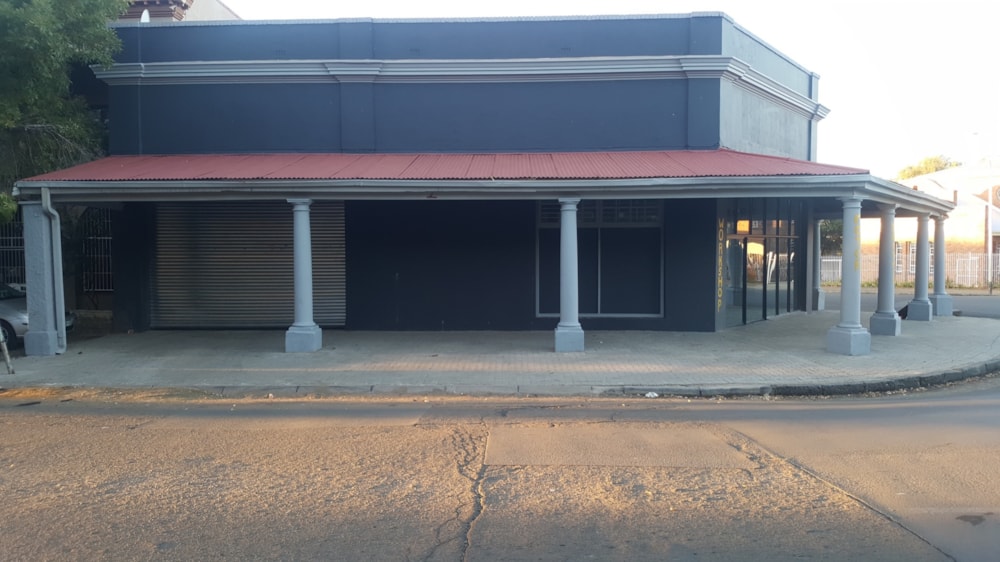 Commercial flats to rent in Hilton, Bloemfontein - 1BX1611439 Commercial flats to rent in Hilton, Bloemfontein - 1BX1611439