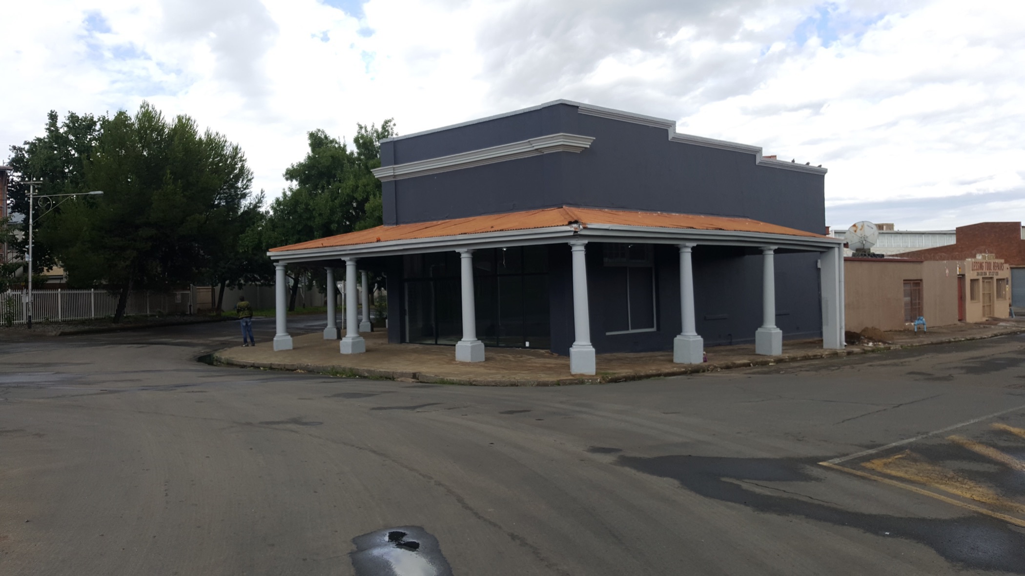 Commercial flats to rent in Hilton, Bloemfontein - 1BX1611439