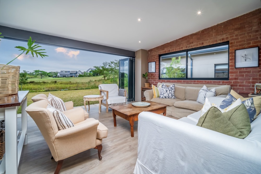 Golf estate house for sale in Cotswold Downs Estate - 1KF1611677