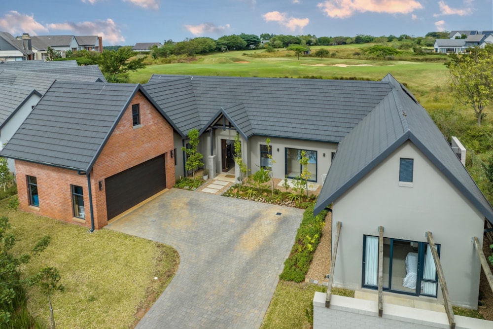 Golf estate house for sale in Cotswold Downs Estate - 1KF1611677 Golf estate house for sale in Cotswold Downs Estate - 1KF1611677