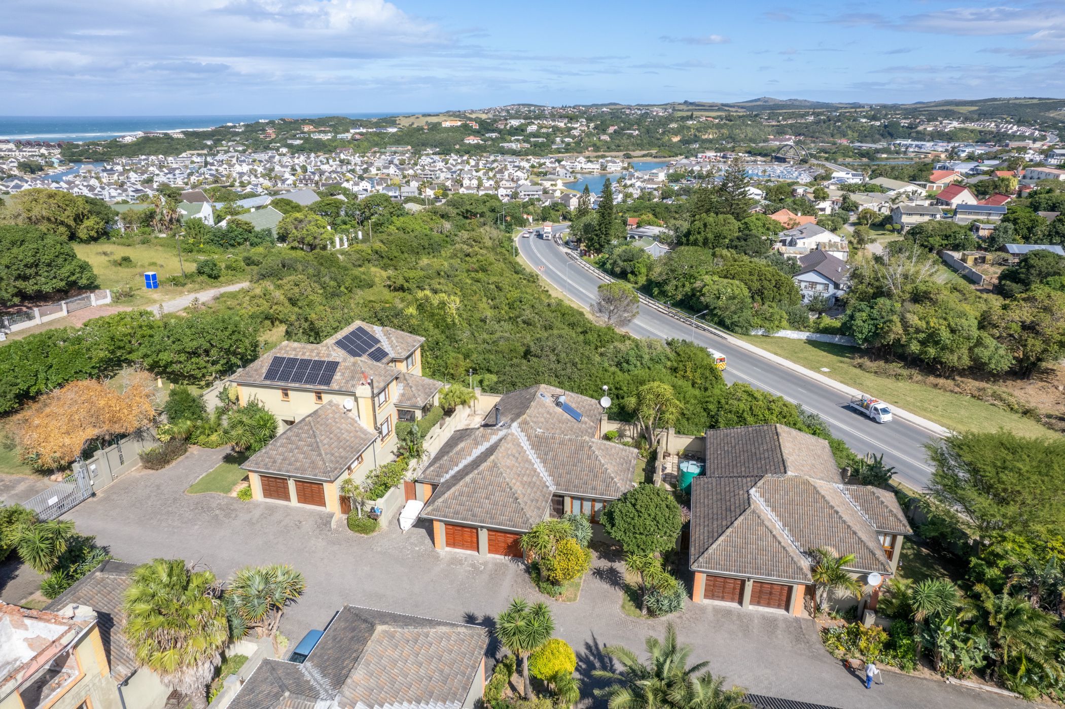 Townhouse for sale in East Bank - 1PF1732910