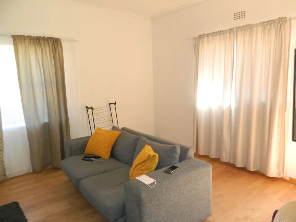 Bachelor apartment let in Springbok - 1NA1649152 Bachelor apartment let in Springbok - 1NA1649152
