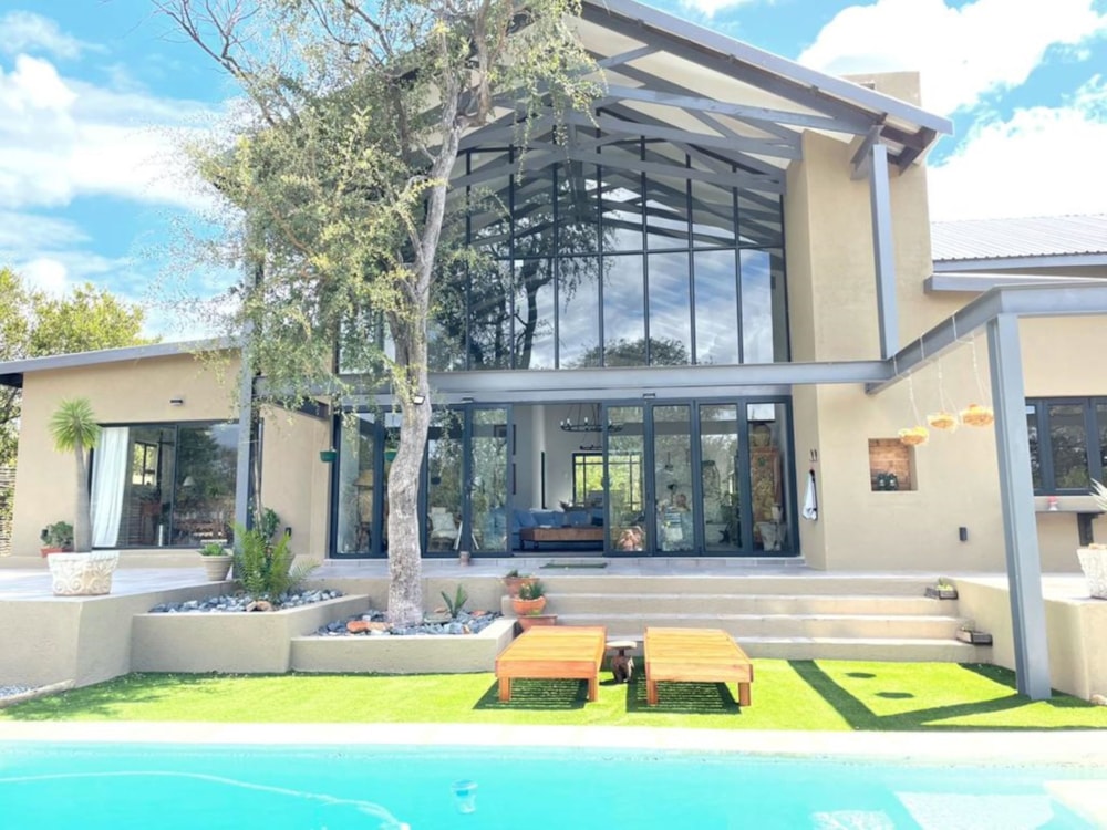 House let in Hoedspruit Wildlife Estate - 1HS1644696 House let in Hoedspruit Wildlife Estate - 1HS1644696
