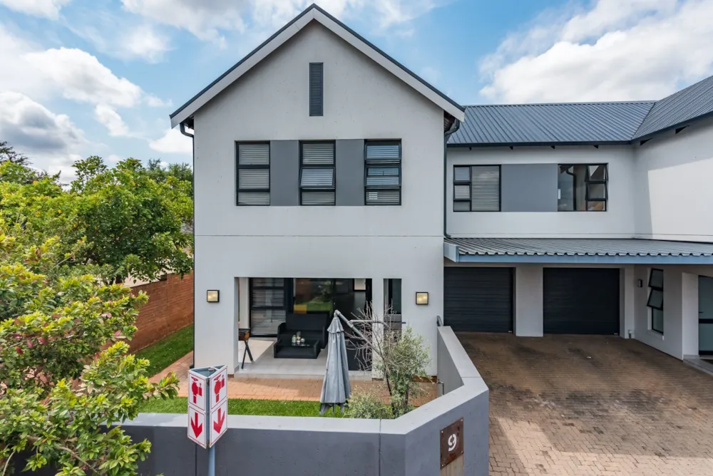 Townhouse let in Pinehaven - 1KR1703396 Townhouse let in Pinehaven - 1KR1703396