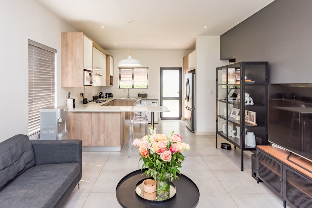 Townhouse let in Pinehaven - 1KR1612101 Townhouse let in Pinehaven - 1KR1612101