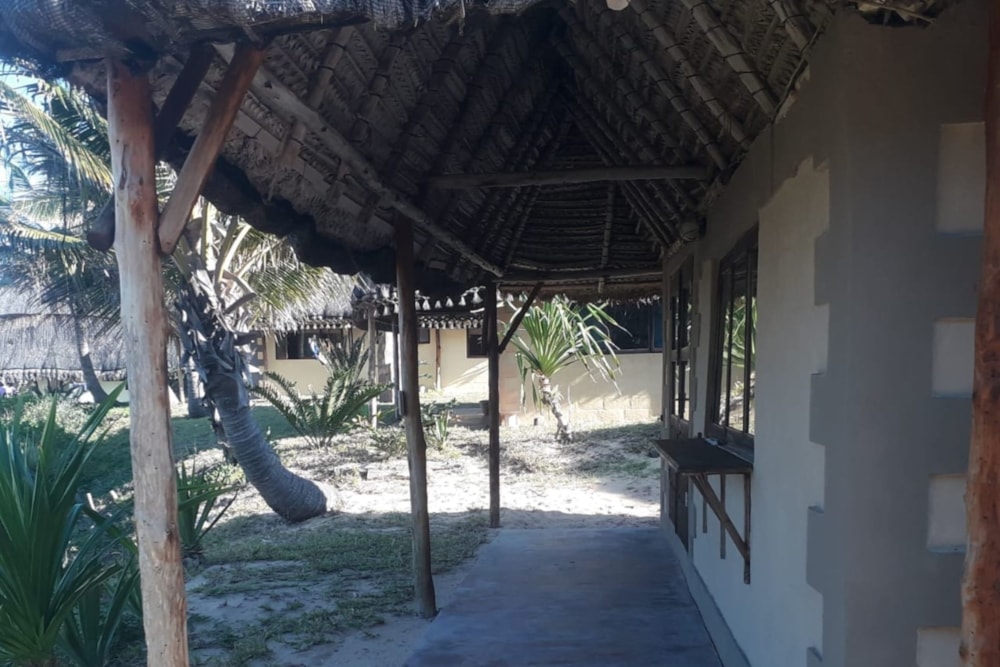 Beach bungalow for sale in Inharrime, Mozambique - 3MQ1689118