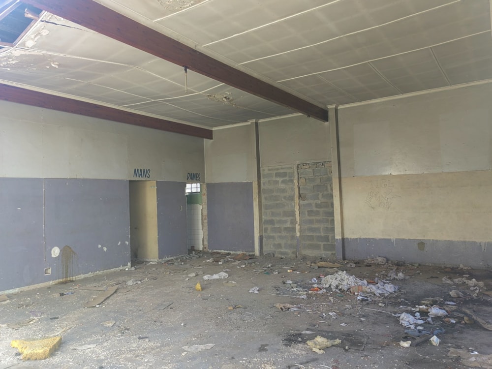 Commercial retail property sold in Oudtshoorn - 1OU1610429 Commercial retail property sold in Oudtshoorn - 1OU1610429